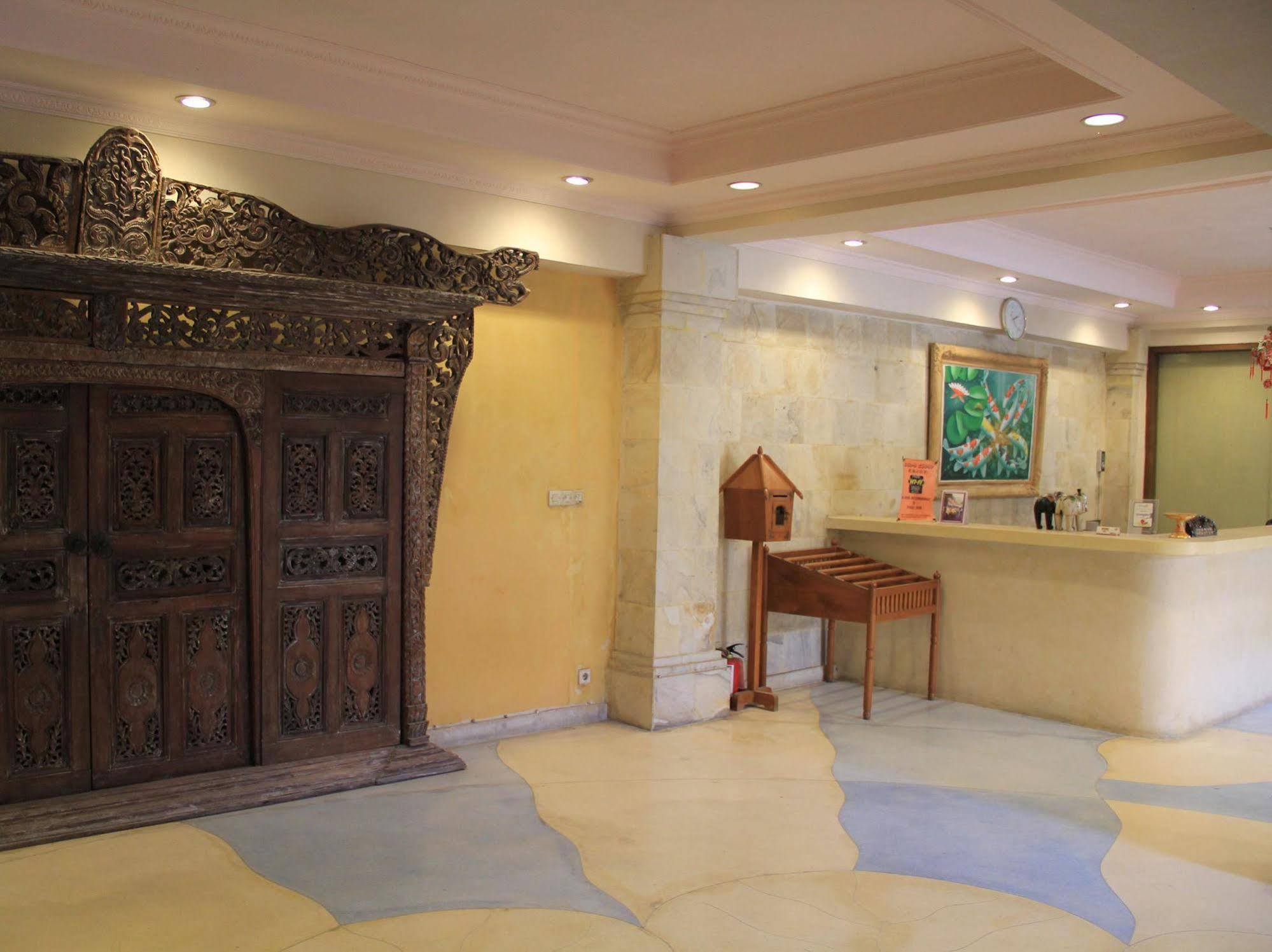 Nathan Hotel كوتا المظهر الخارجي الصورة