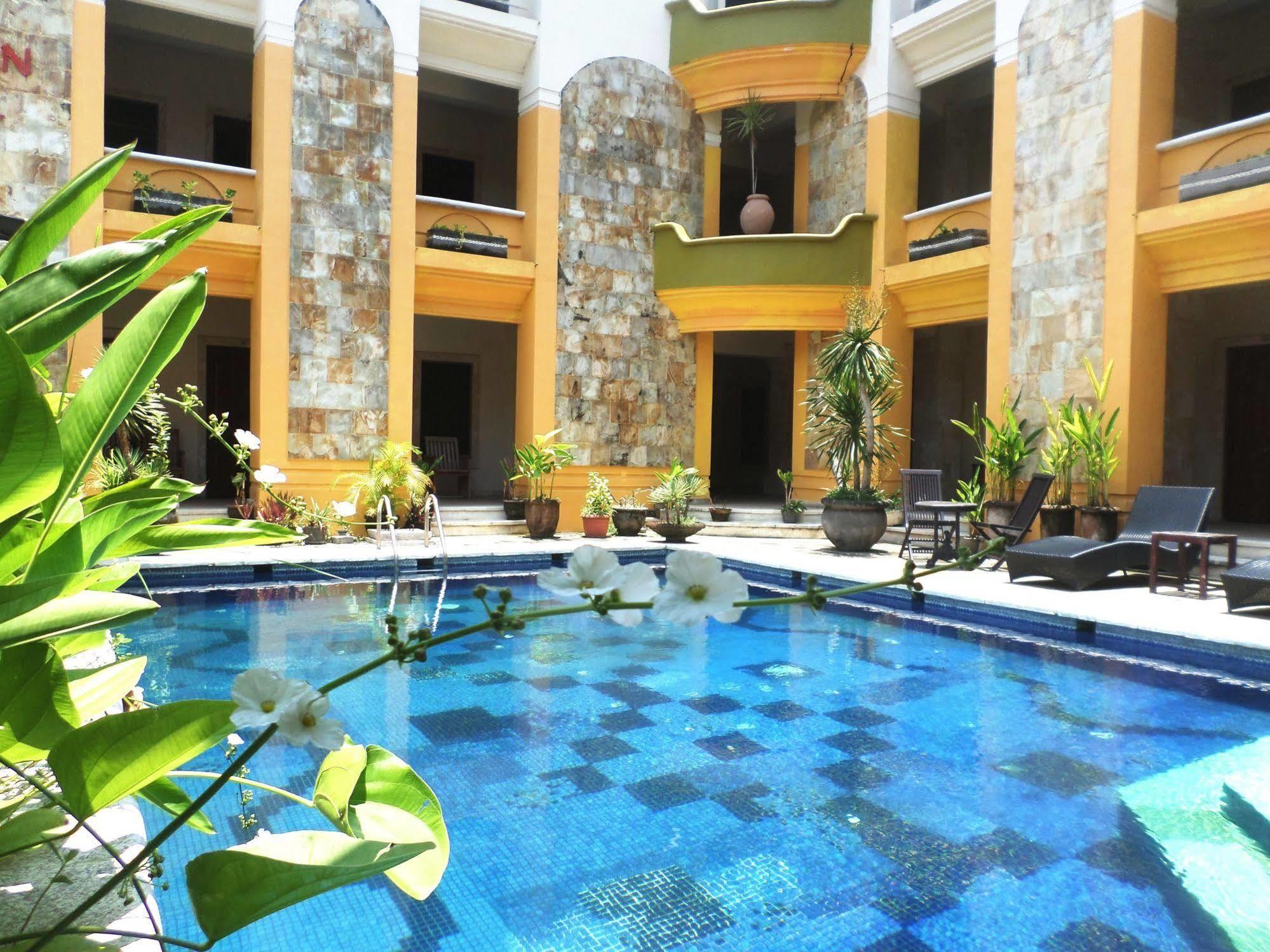Nathan Hotel كوتا المظهر الخارجي الصورة