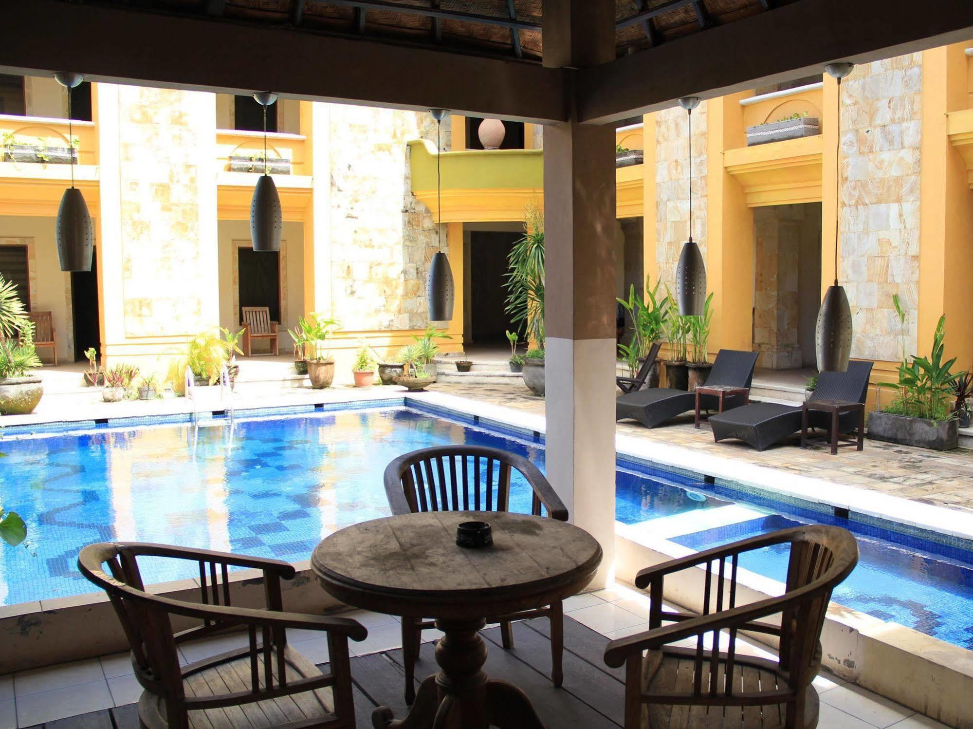 Nathan Hotel كوتا المظهر الخارجي الصورة