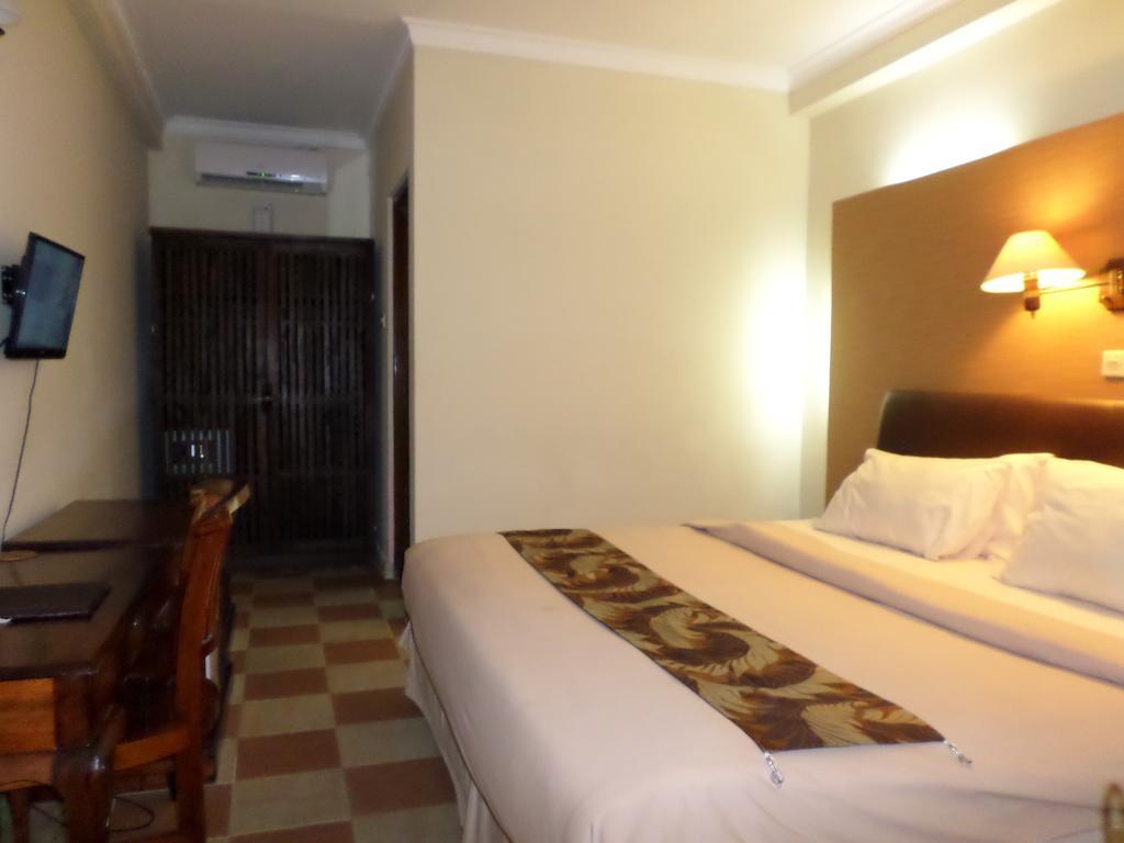 Nathan Hotel كوتا المظهر الخارجي الصورة
